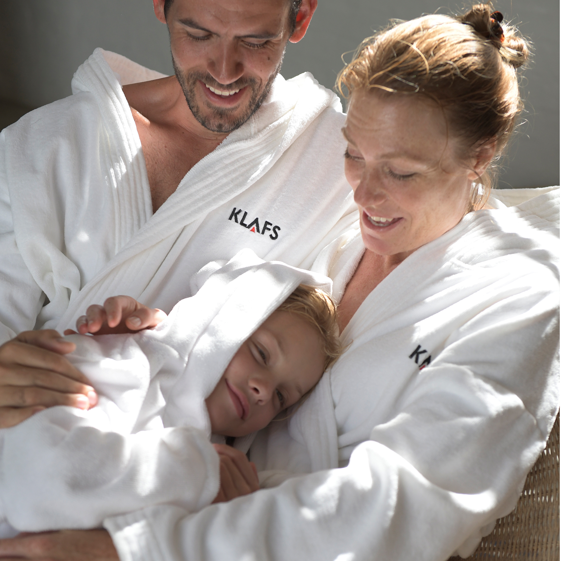 Bademantel mit Kapuze für Damen und Herren (weiss) L